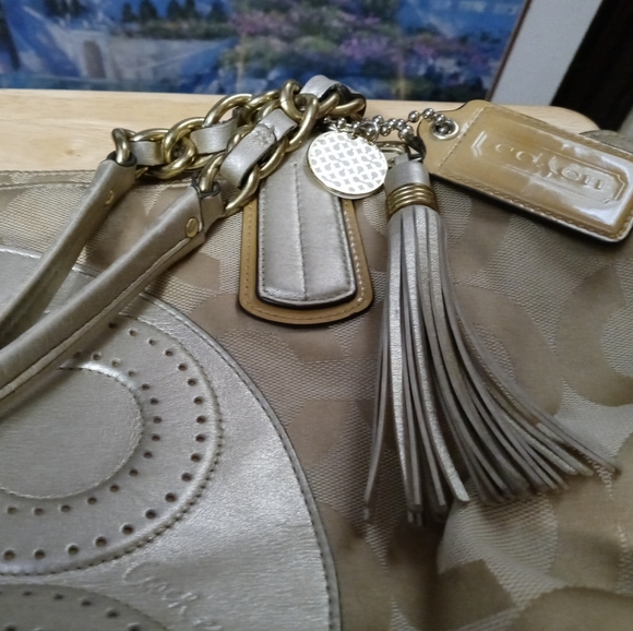 Coach Colette Designer Shoulder Tote Handbag Purse,Excellent Condition👜 - Picture 9 of 15